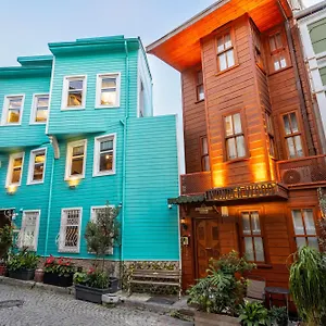 Wonder Wood Bed & Breakfast